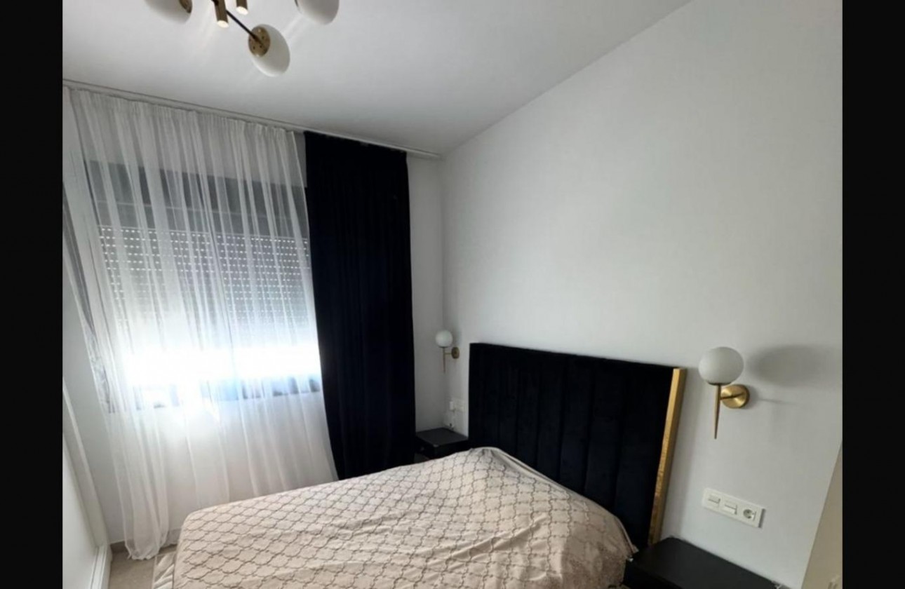 Reventa - Apartamento / piso - Torrevieja - Playa del Cura