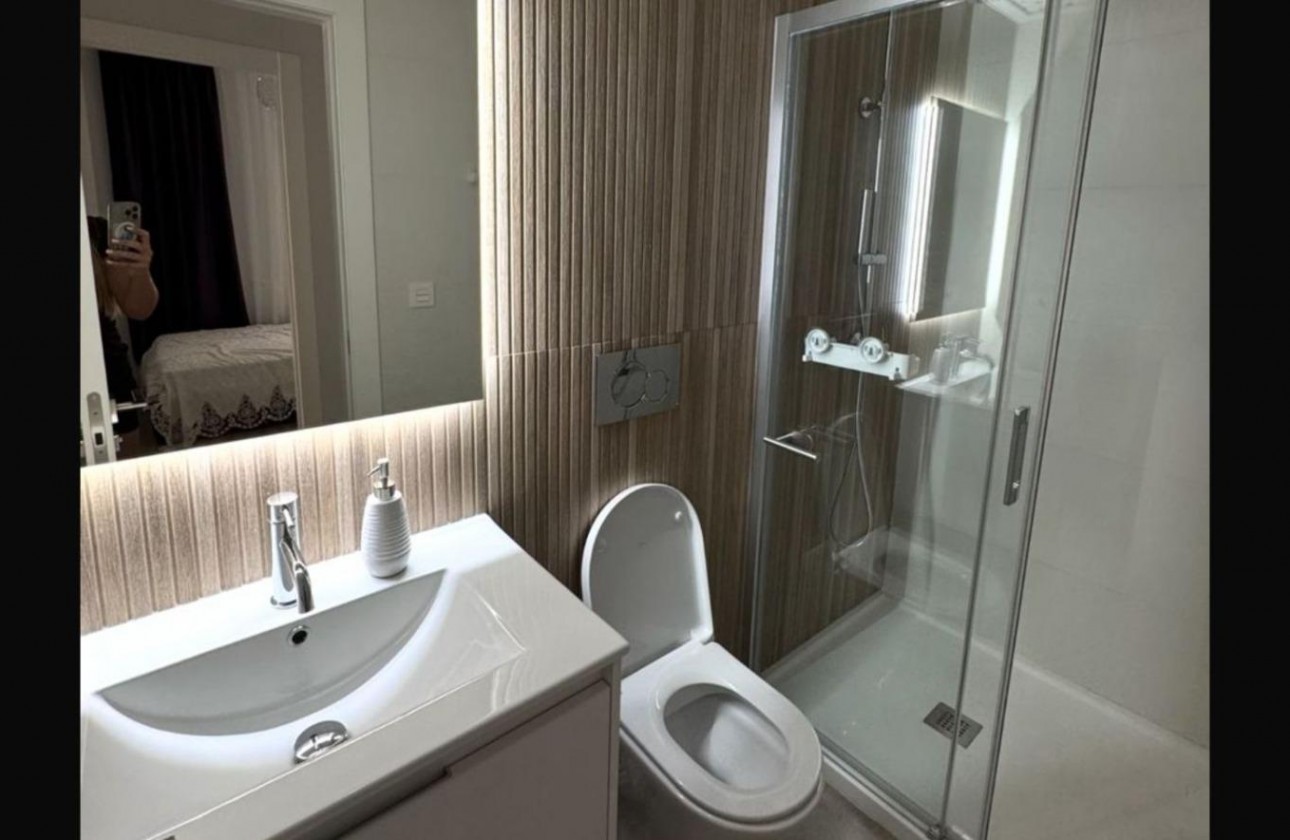 Reventa - Apartamento / piso - Torrevieja - Playa del Cura