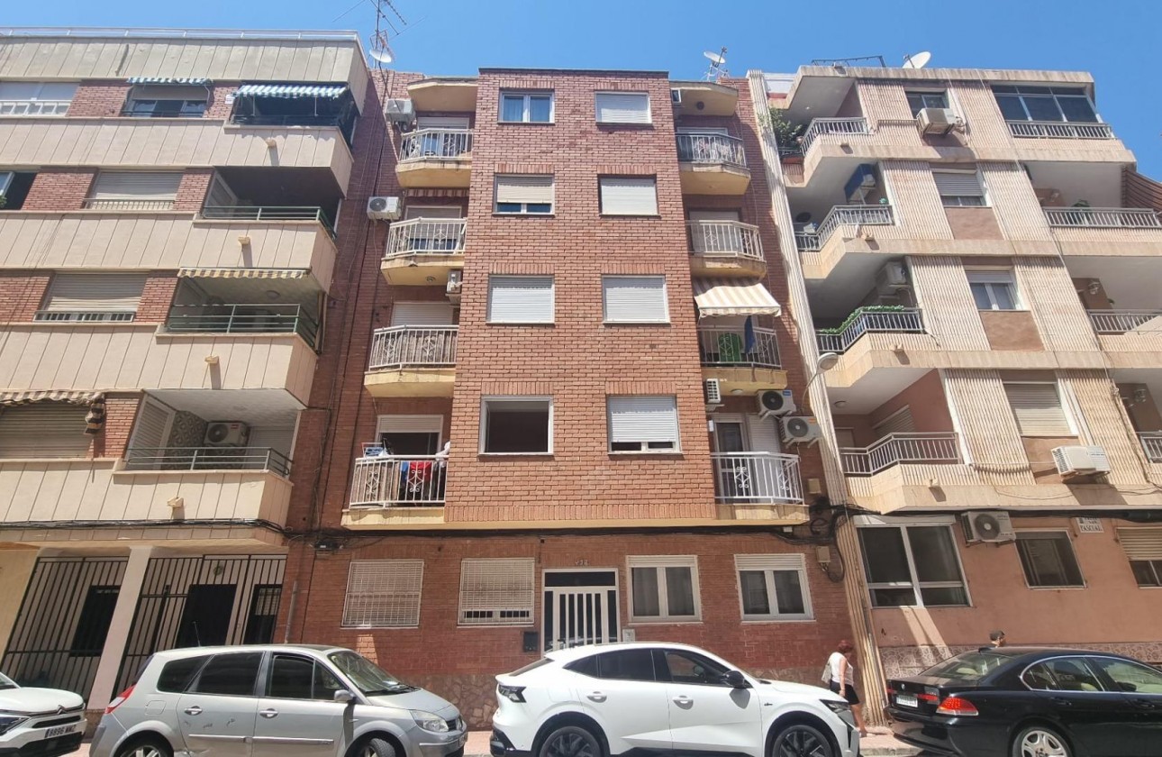 Resale - Apartment / flat - Torrevieja - Centro