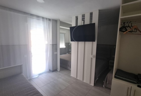 Resale - Apartment / flat - Torrevieja - Centro