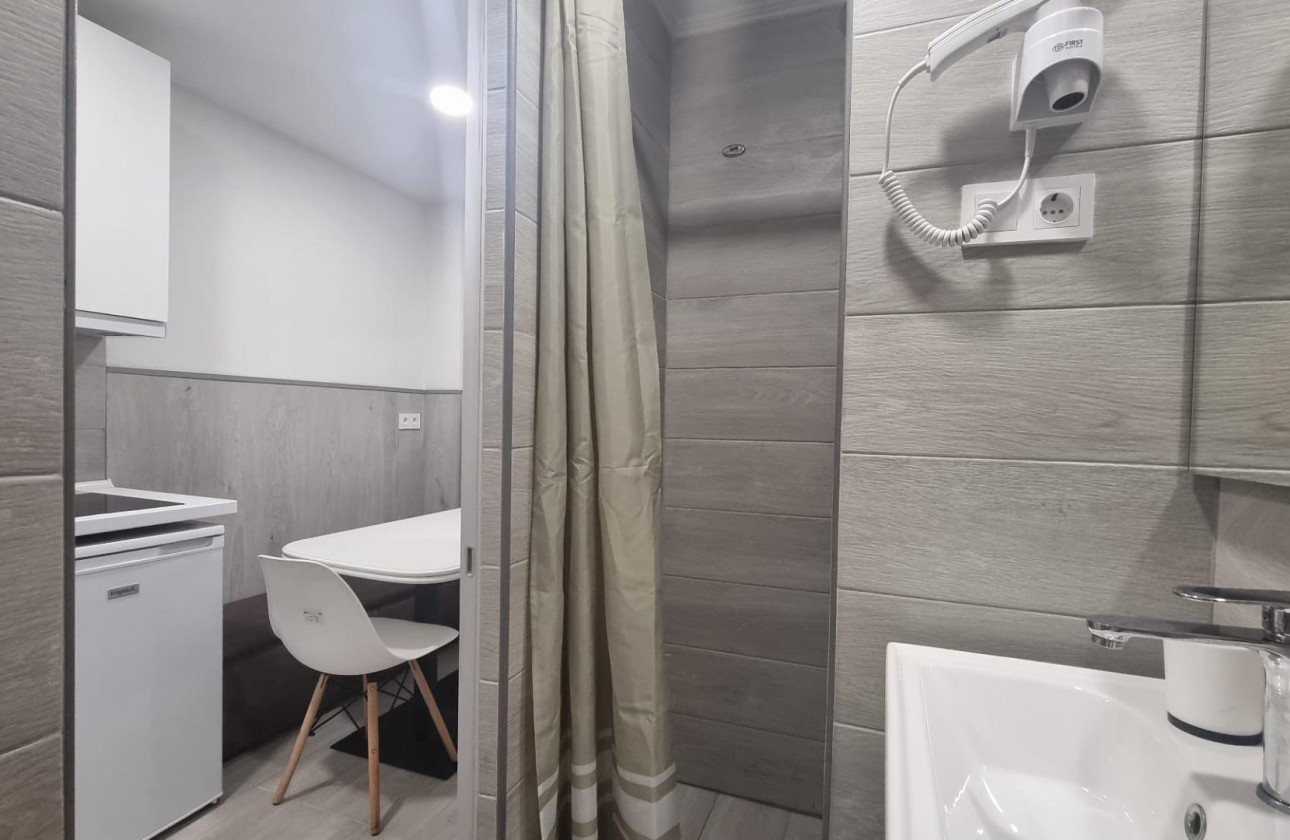 Resale - Apartment / flat - Torrevieja - Centro