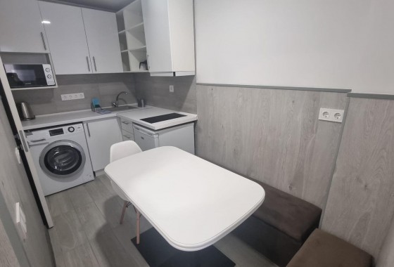 Resale - Apartment / flat - Torrevieja - Centro