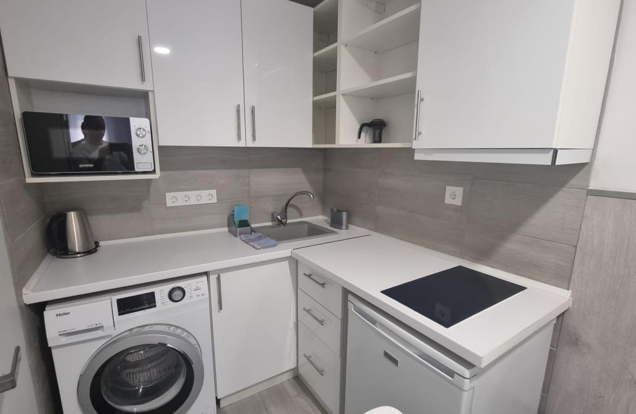 Resale - Apartment / flat - Torrevieja - Centro