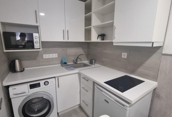 Resale - Apartment / flat - Torrevieja - Centro