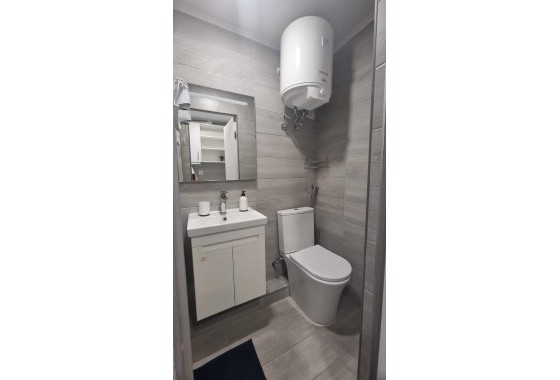 Resale - Apartment / flat - Torrevieja - Centro
