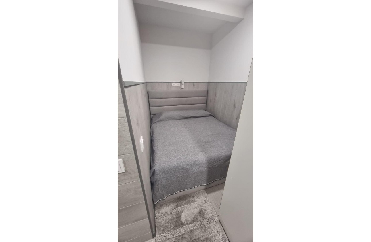 Resale - Apartment / flat - Torrevieja - Centro