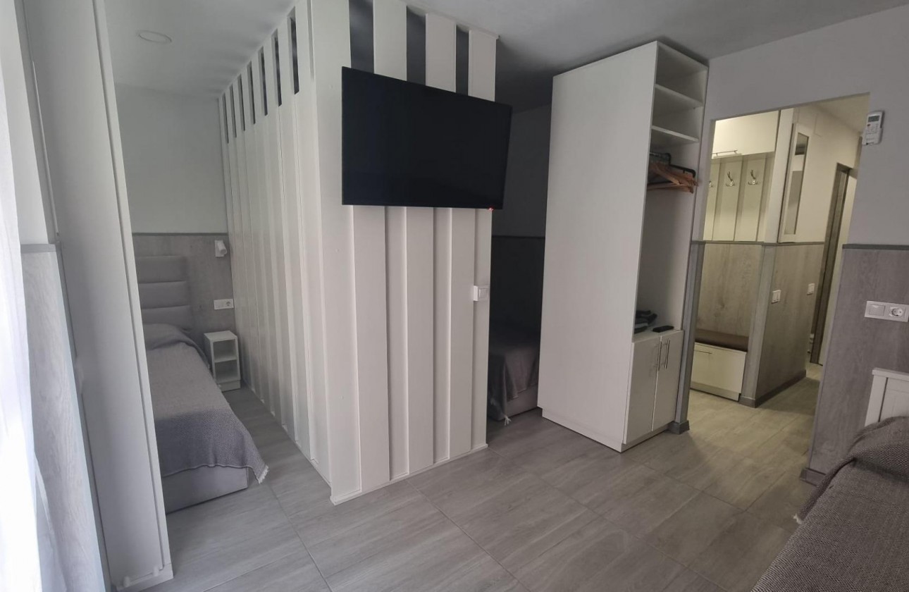 Resale - Apartment / flat - Torrevieja - Centro