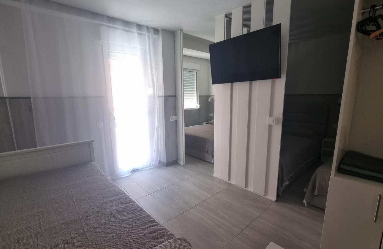 Resale - Apartment / flat - Torrevieja - Centro