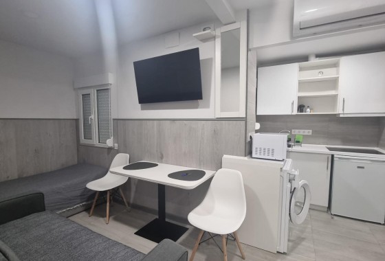 Resale - Apartment / flat - Torrevieja - Centro