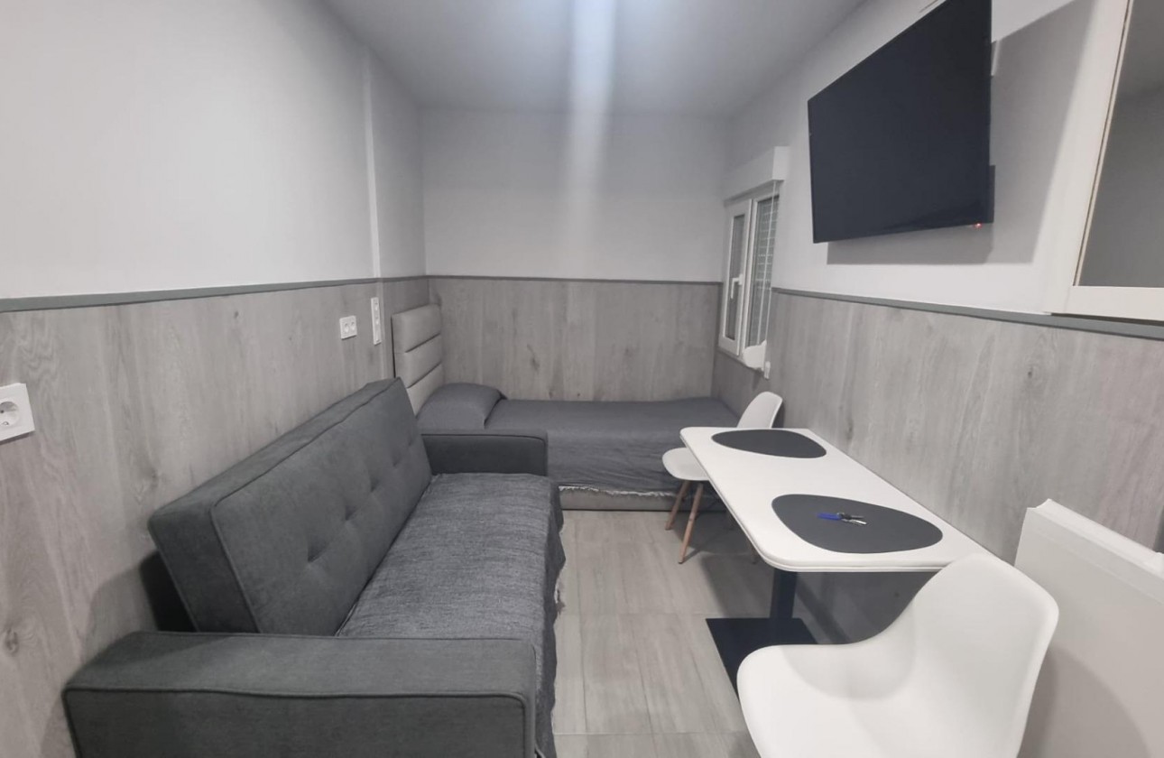 Resale - Apartment / flat - Torrevieja - Centro