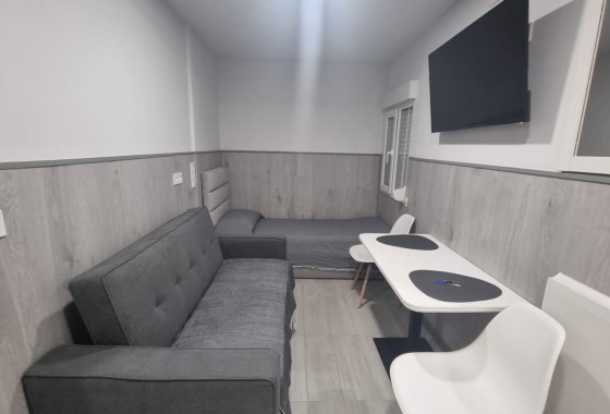 Resale - Apartment / flat - Torrevieja - Centro