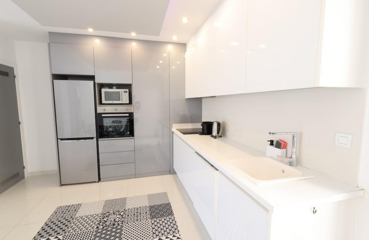 Resale - Apartment / flat - Pilar de la Horadada - Costa Blanca