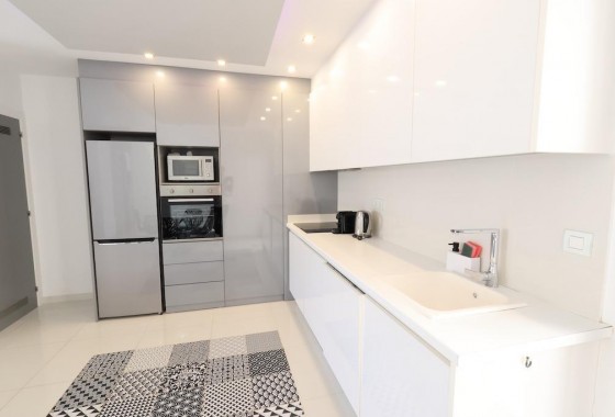 Resale - Apartment / flat - Pilar de la Horadada - Costa Blanca