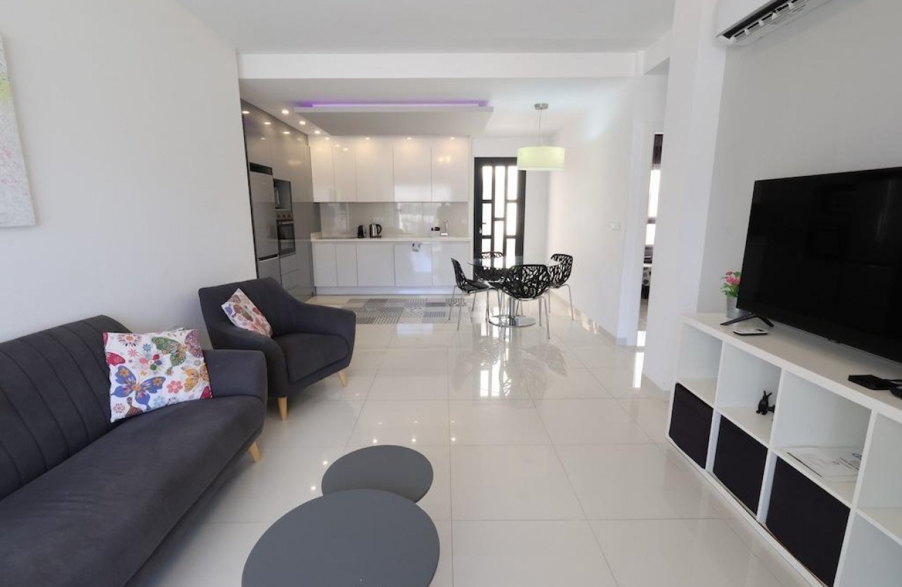 Resale - Apartment / flat - Pilar de la Horadada - Costa Blanca