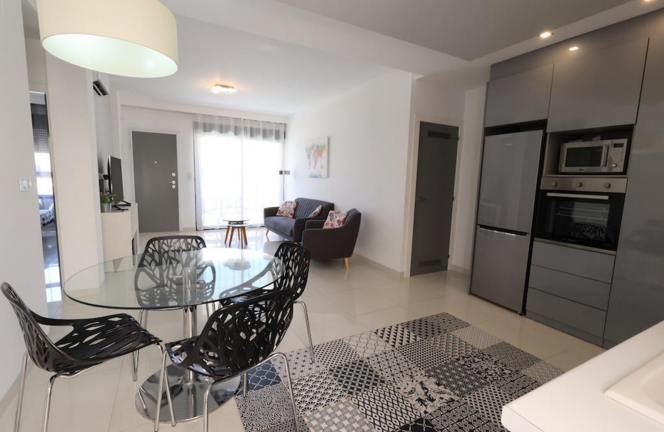 Resale - Apartment / flat - Pilar de la Horadada - Costa Blanca