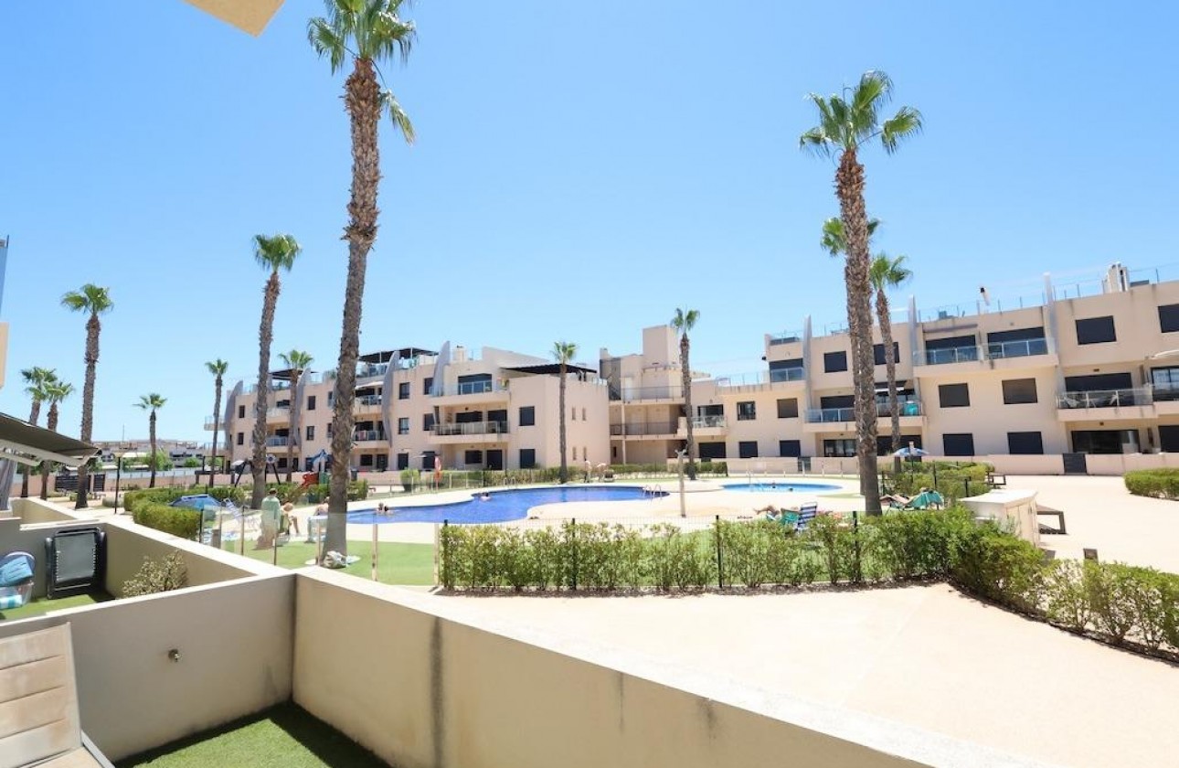 Resale - Apartment / flat - Pilar de la Horadada - Costa Blanca