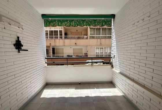 Resale - Apartment / flat - Torrevieja - Playa del Cura