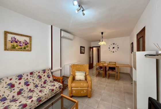Resale - Apartment / flat - Torrevieja - Playa del Cura