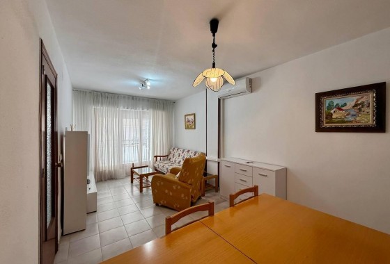 Resale - Apartment / flat - Torrevieja - Playa del Cura
