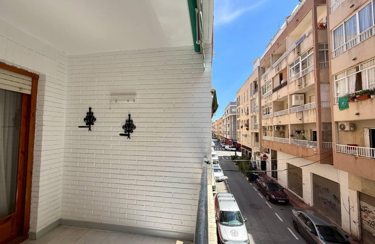 Resale - Apartment / flat - Torrevieja - Playa del Cura