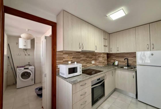 Resale - Apartment / flat - Torrevieja - Playa del Cura