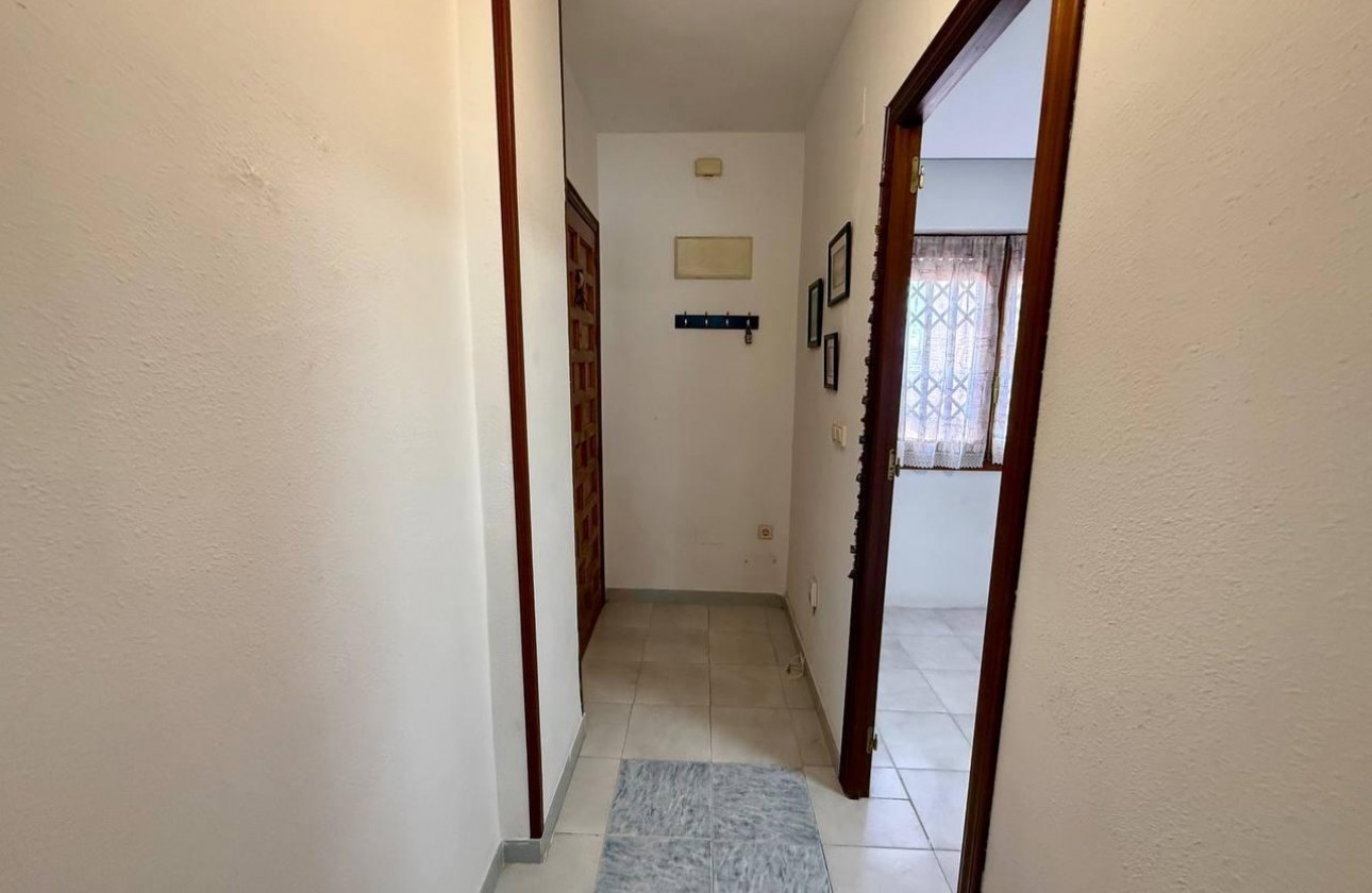 Resale - Apartment / flat - Torrevieja - Playa del Cura