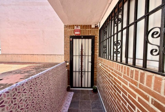 Resale - Apartment / flat - Torrevieja - Playa del Cura