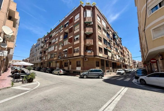 Resale - Apartment / flat - Torrevieja - Playa del Cura