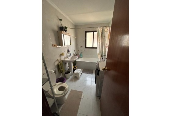 Resale - Apartment / flat - Torrevieja - Centro