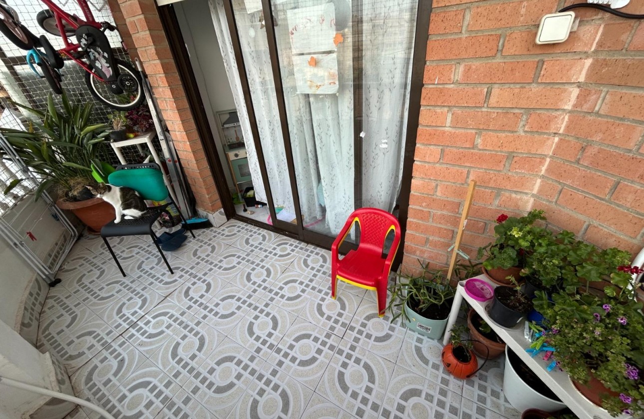 Resale - Apartment / flat - Torrevieja - Centro