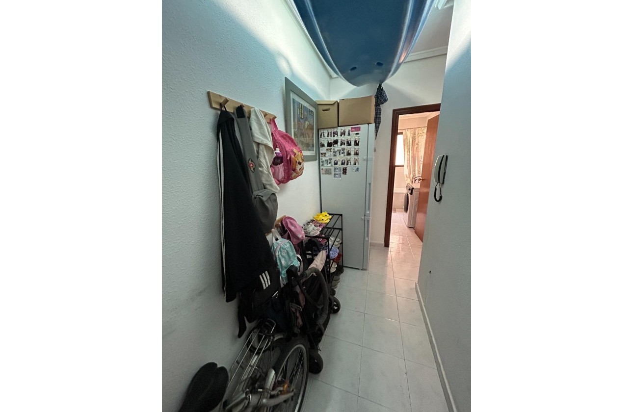 Resale - Apartment / flat - Torrevieja - Centro