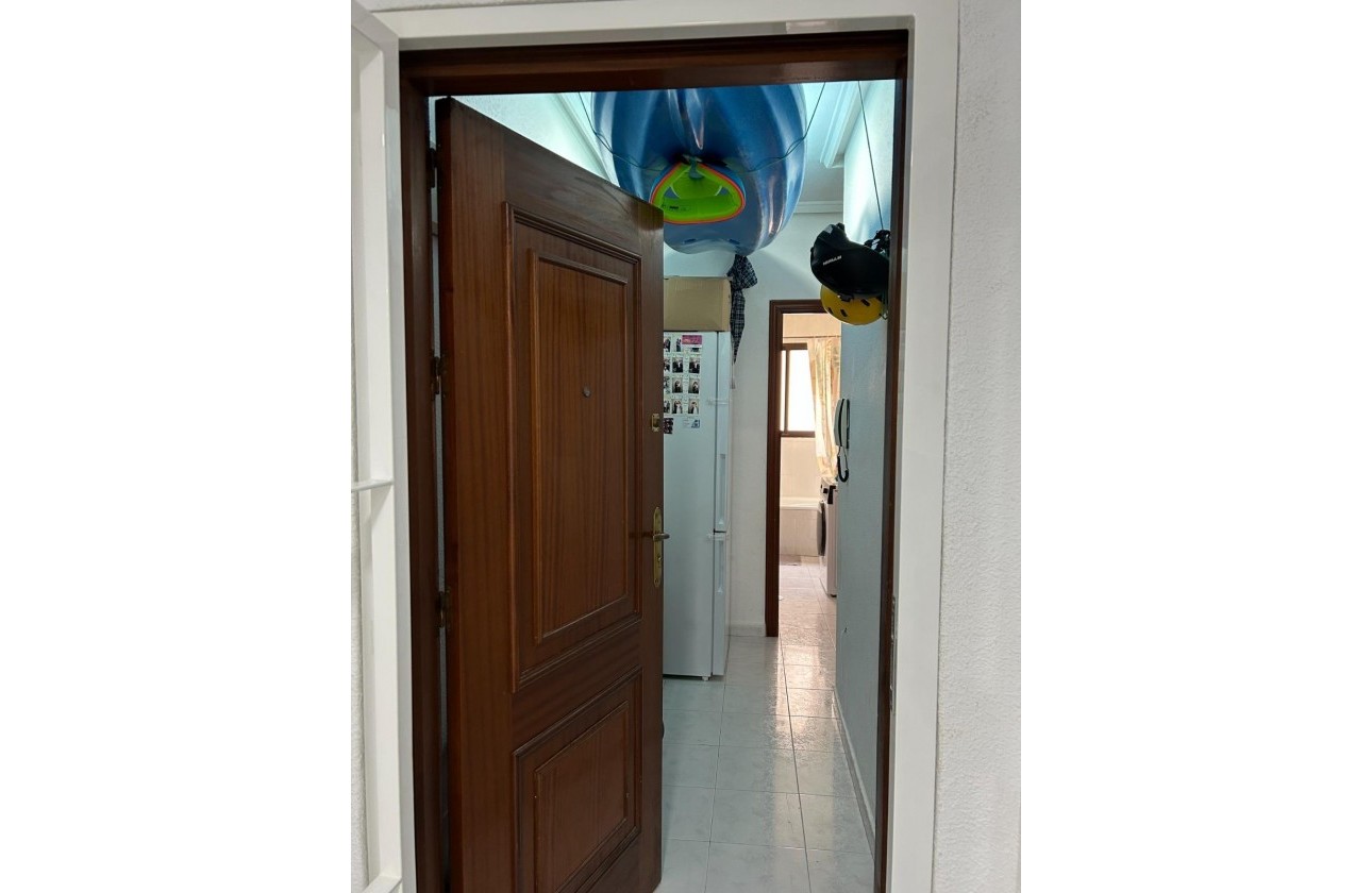 Resale - Apartment / flat - Torrevieja - Centro