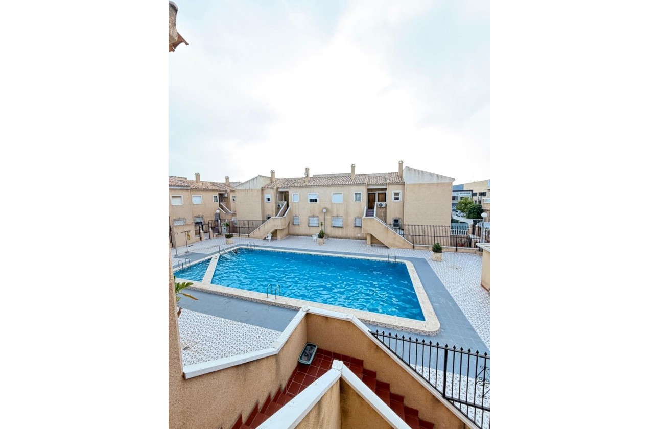 Resale - Apartment / flat - Torrevieja - Centro