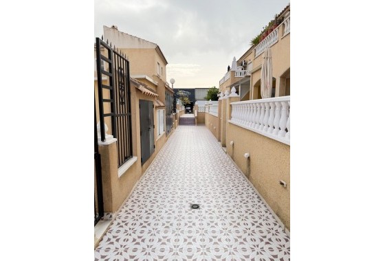 Resale - Apartment / flat - Torrevieja - Centro