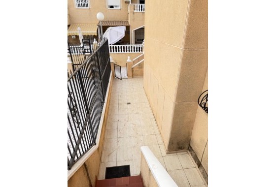Resale - Apartment / flat - Torrevieja - Centro