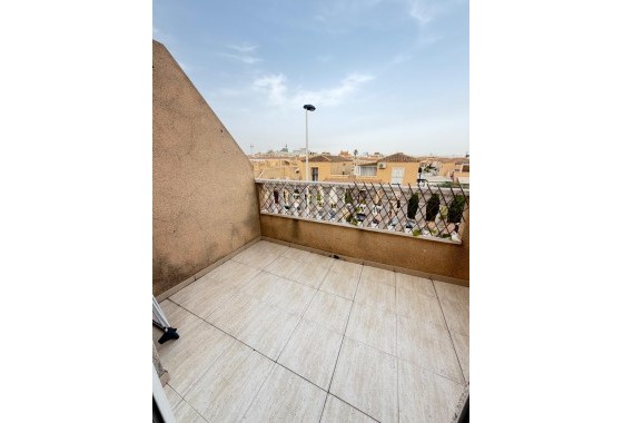 Resale - Apartment / flat - Torrevieja - Centro