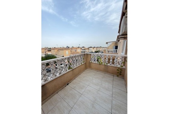 Resale - Apartment / flat - Torrevieja - Centro