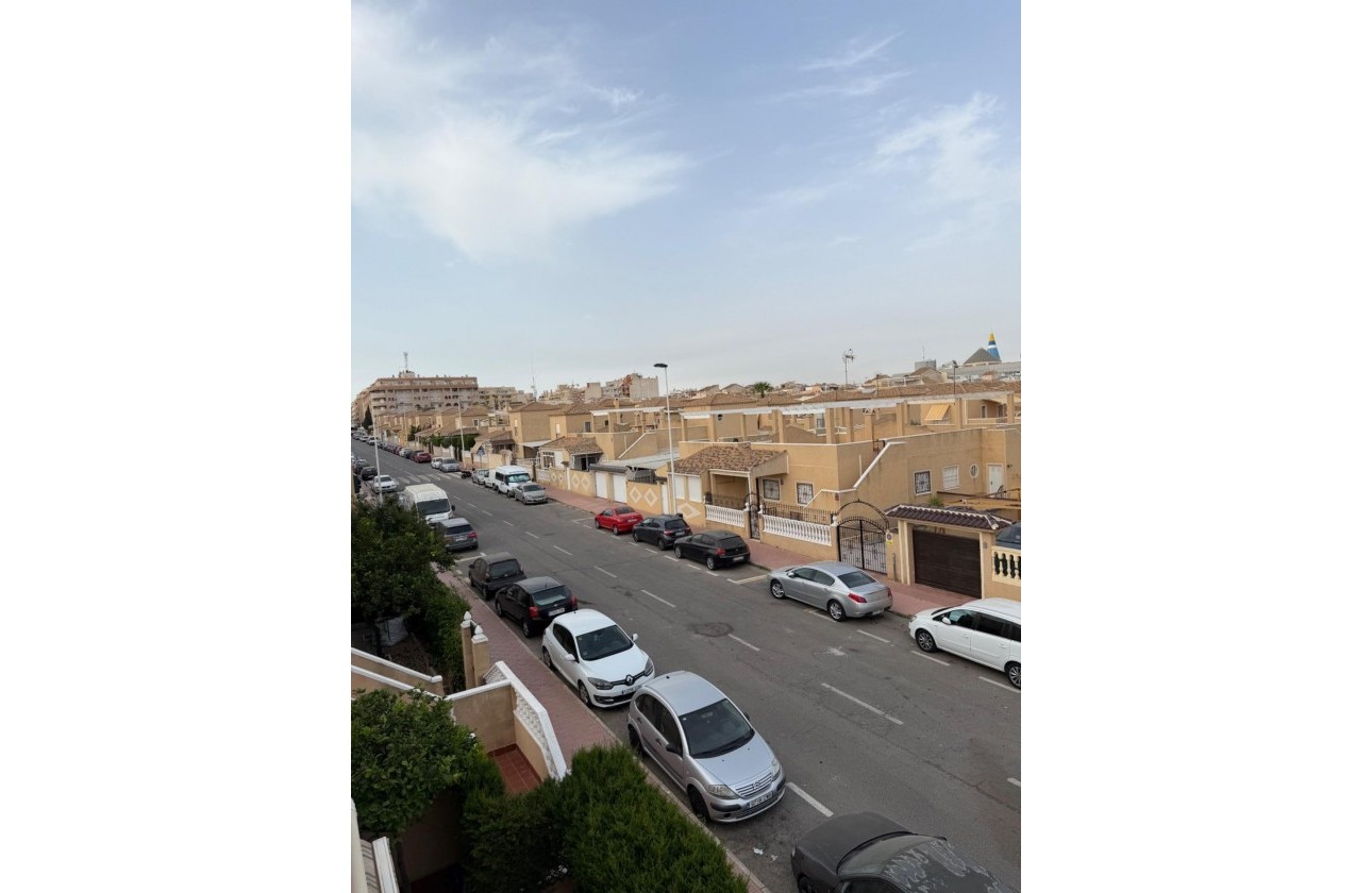 Resale - Apartment / flat - Torrevieja - Centro