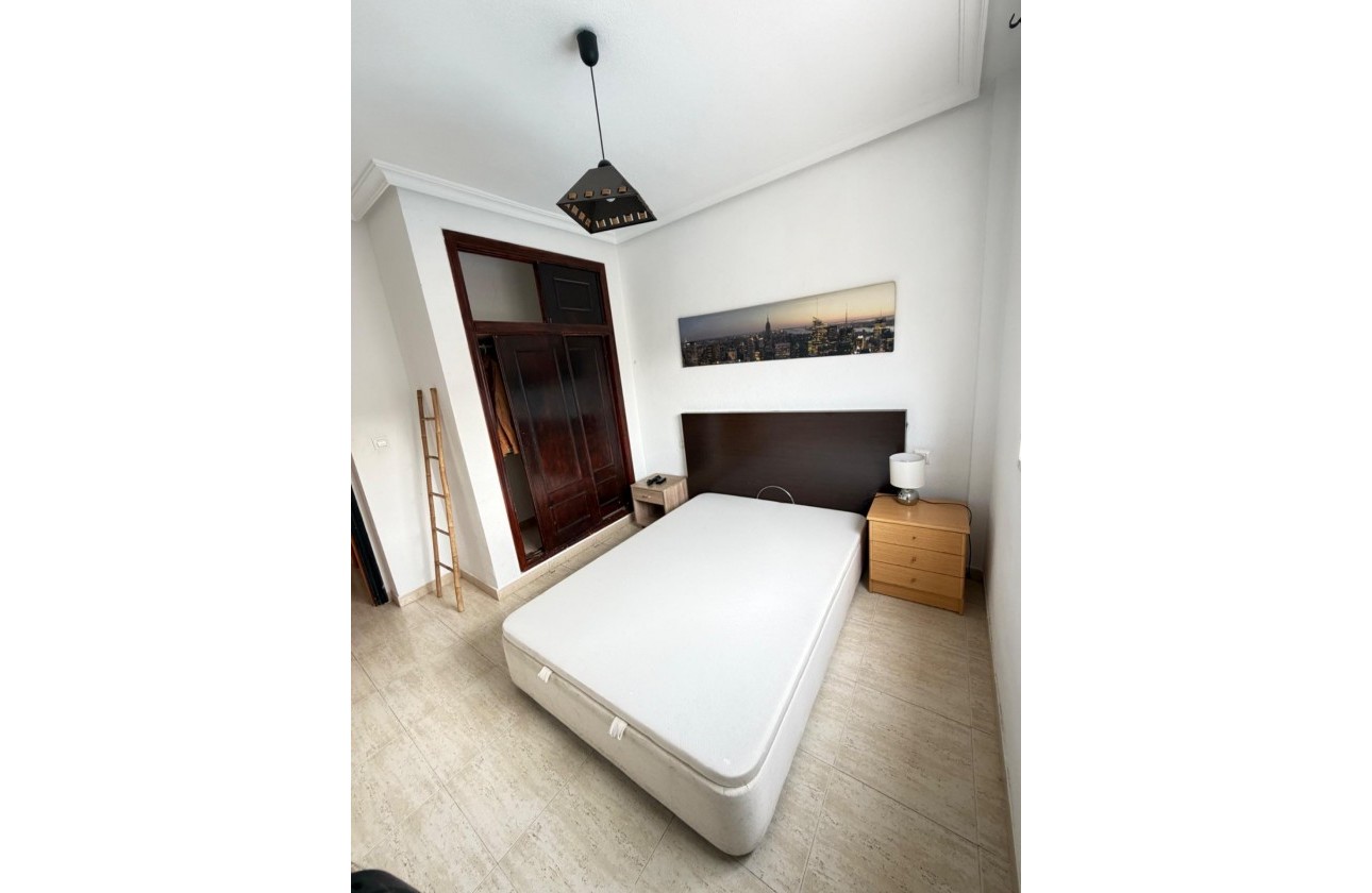 Resale - Apartment / flat - Torrevieja - Centro