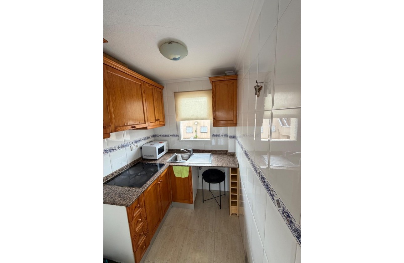Resale - Apartment / flat - Torrevieja - Centro