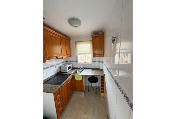 Resale - Apartment / flat - Torrevieja - Centro