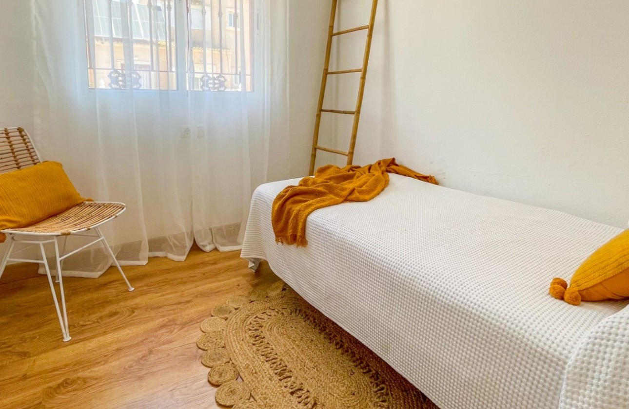 Revente - Villa - Orihuela Costa - Costa Blanca