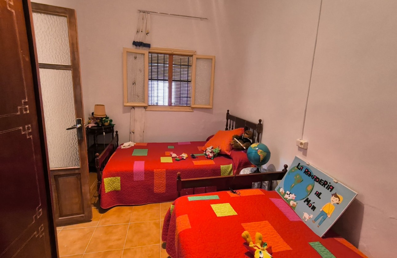 Reventa - Property - Pinoso - Inland