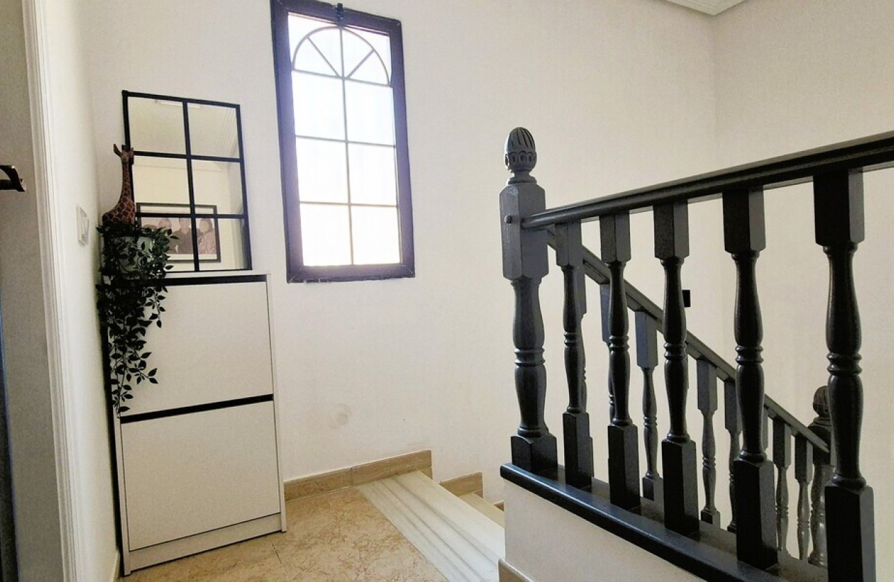 Revente - Villa - Orihuela Costa - Costa Blanca