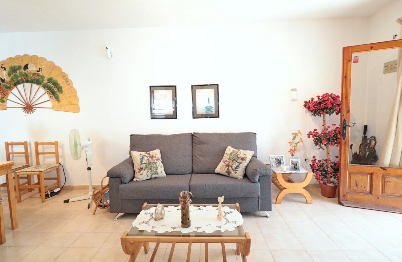 Resale - Bungalow - Torrevieja - El Acequión - Los Náufragos