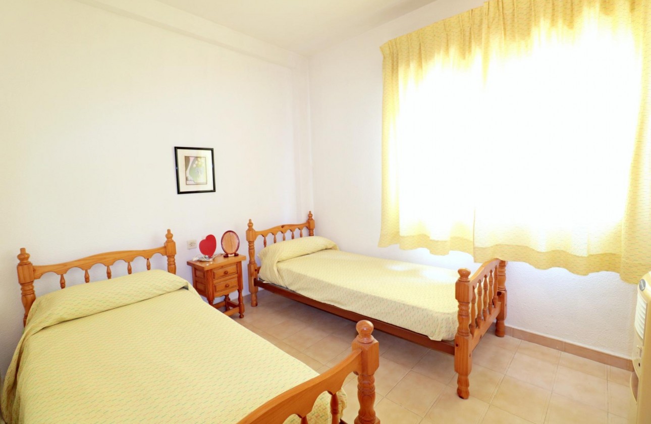 Resale - Bungalow - Torrevieja - El Acequión - Los Náufragos