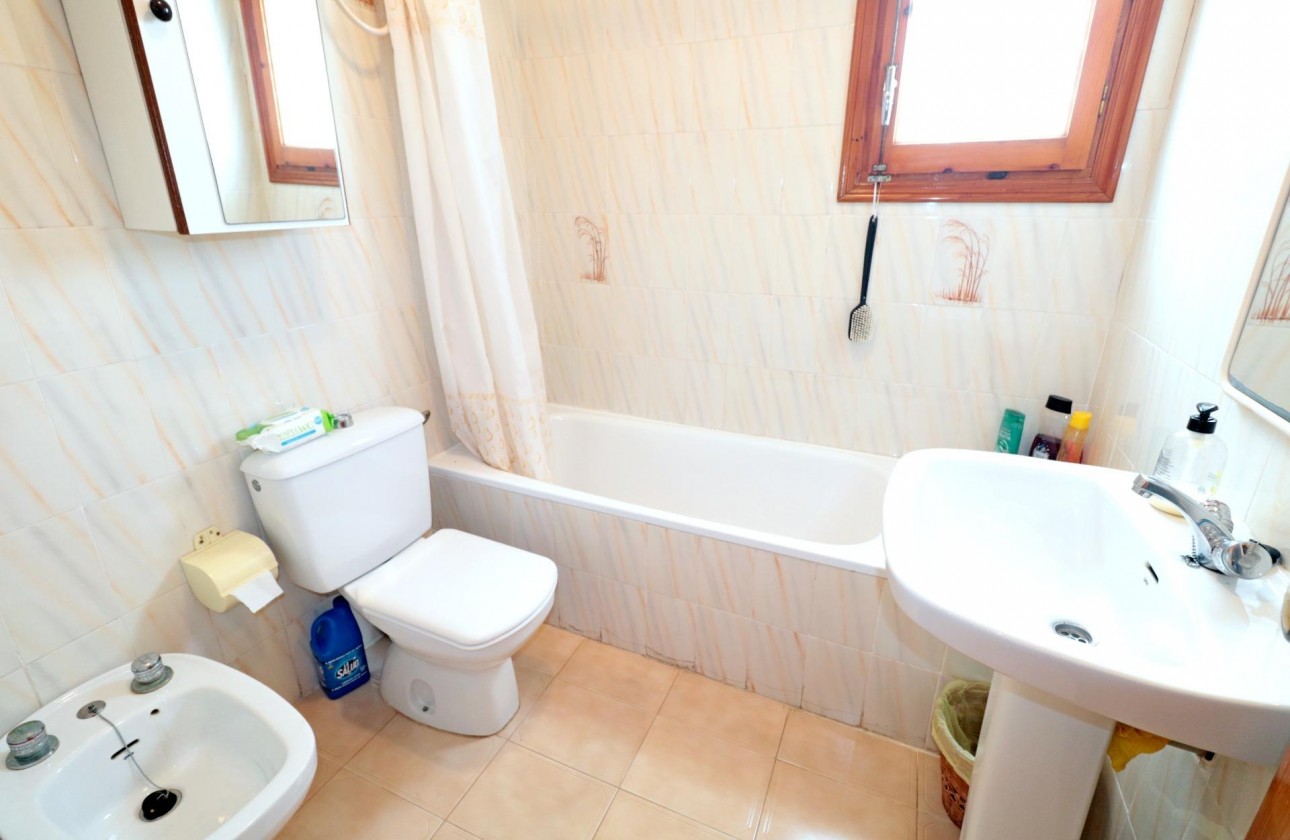 Resale - Bungalow - Torrevieja - El Acequión - Los Náufragos