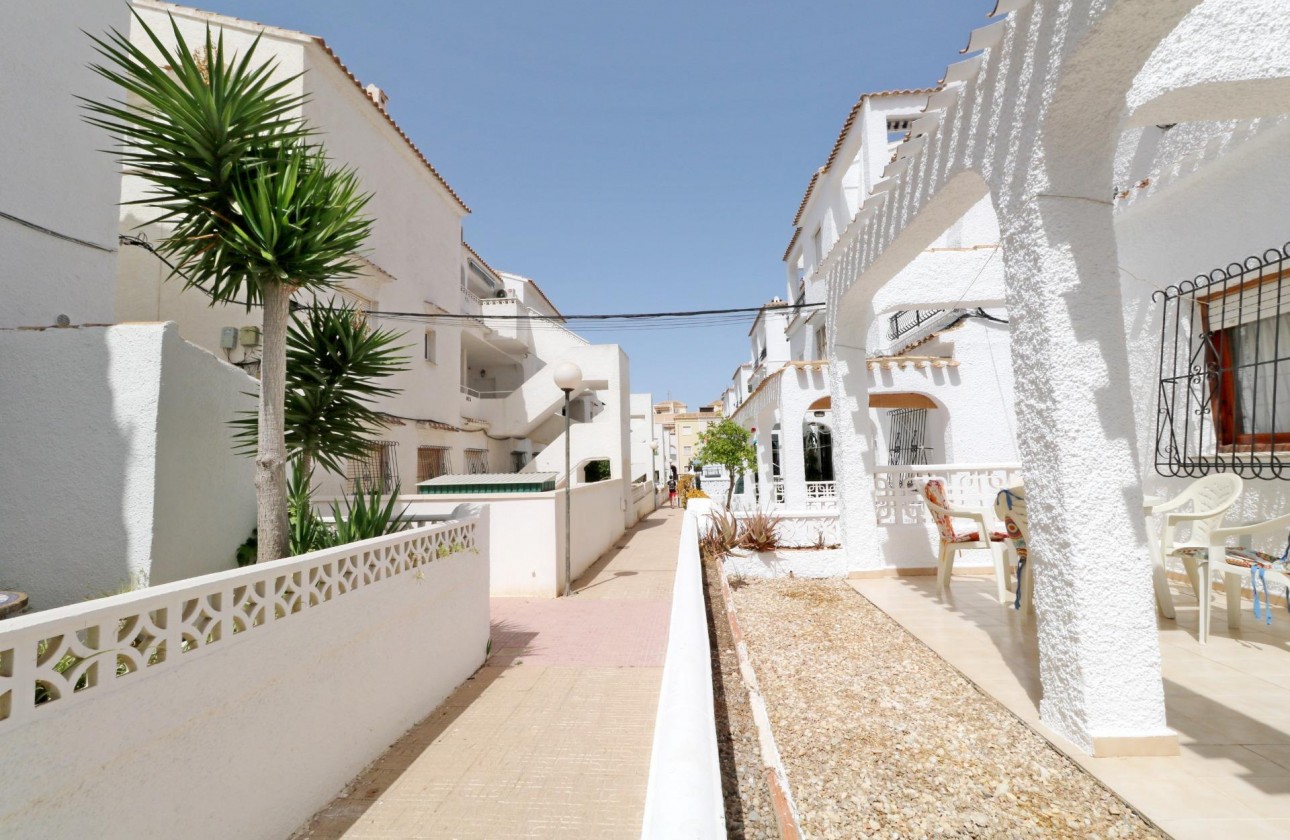 Resale - Bungalow - Torrevieja - El Acequión - Los Náufragos