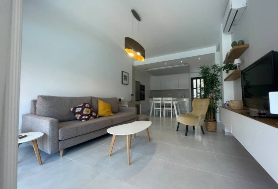 Resale - Apartment / flat - Pilar de la Horadada - TORRE DE LA HORADADA