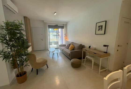 Resale - Apartment / flat - Pilar de la Horadada - TORRE DE LA HORADADA